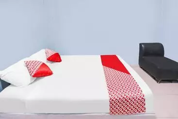 Otel Spot On 92072 Restu Ibu Homestay Syariah