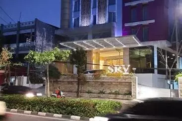 Hotelli Surabaya River View