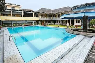 Hotel Oyo 92088 171 Inn