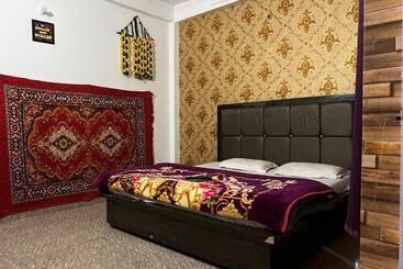 هتل Shivroots Resort