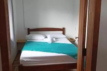 Pansiyon Aluguel De Suites E Apartamento