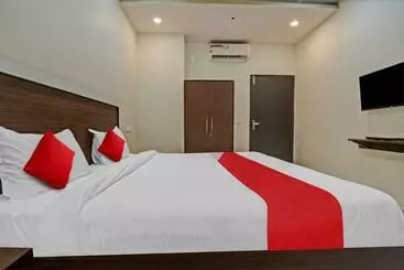 Flagship Hotel Rani Blue Moon