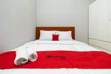 Hotel Reddoorz Near Rs Sari Asih Cipondoh