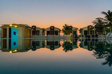 Отель Flamingo Club & Resort, Una Gujarat, 3km Away From Diu Checkpost