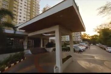 هتل آپارتمان Mesaverte Residences Zec Studio