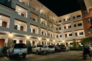 Szálloda Jj Palace เจเจ พาเลซ