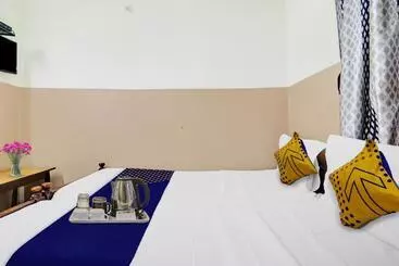 Hotel Spot On Sri Sai Lohith Lodge Near Secunderabad Railway Station