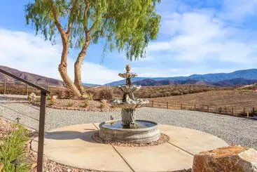 ユースホステル Villa Inn  Adult Only  Temecula Wine Country
