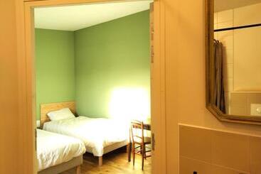 فندق A La Belle étoile