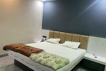 Ramjane Punjabi Hotel And Restaurant