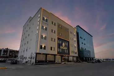 Crown Towers For Hotel Suites