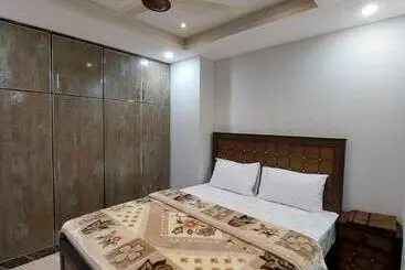پانسیون Sunrise Guest House E 11/2 Islamabad