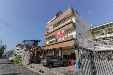 Hotel Reddoorz Syariah Near Universitas Jember