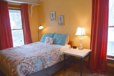 Majatalo Art And Lodging