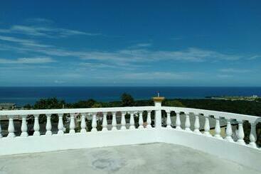 Пансион Valentine S Castle