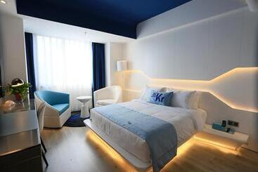 Lanou Hotel Lianyungang Donghai Crystal City