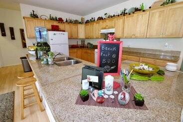 Bed and Breakfast Volcano Forest Inn