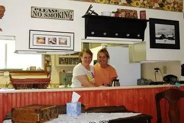 Bed and Breakfast Woodland Farmhouse Inn