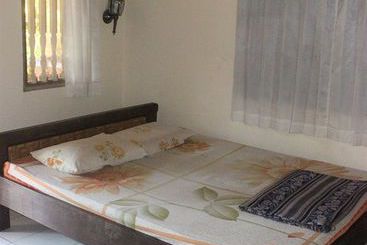 פונדק Sadru House