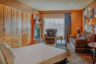 Hotelli Big Sky Resort Village Center