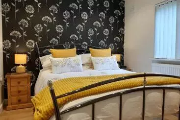 Oak Lodge B&b