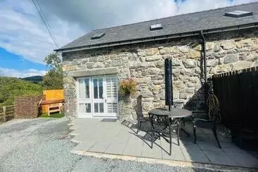 Pensionat Dolgun Uchaf Historic B&b And Self Catering Cottages In Snowdonia