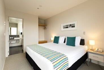 Quest Carlaw Park Serviced Apartments