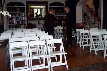 Robinwood Bed & Breakfast