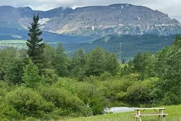 Hotel Glacier Grizzly Campground  Rv & Tipi
