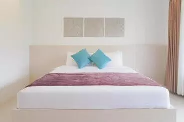 Palm Springs Bali Dive Resort