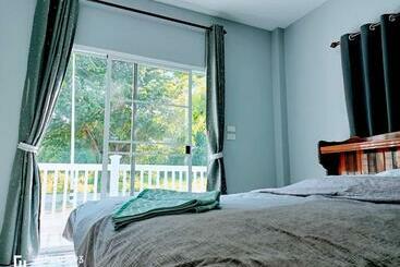 Pensió บ้านวาริ สะแกกรัง