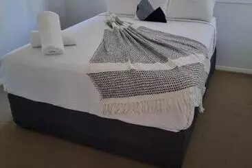 Majatalo Blk Stays Guest House Deluxe Units Morayfield