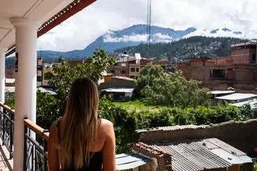 هاستل Tupac Huaraz