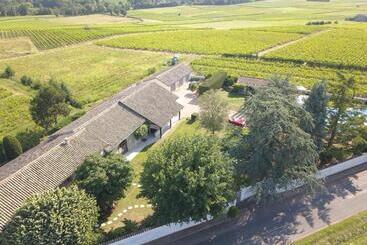 ベッドアンドブレックファースト Le Bel Air De Saint Jean