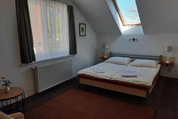 민박 Dworek Natury