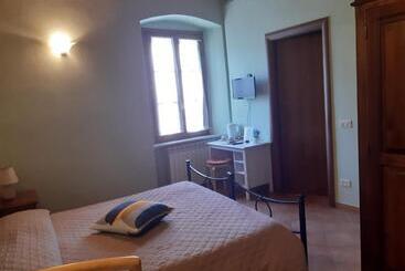 بنسيون Il Boscaiolo