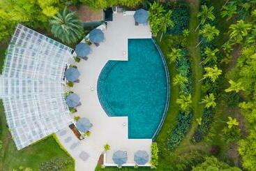 リゾートホテル The Luang Say Residence