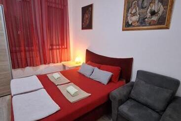 تختخواب و صبحانه Apartman Prokin