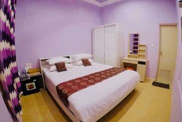 پانسیون Treasure Island Lodge