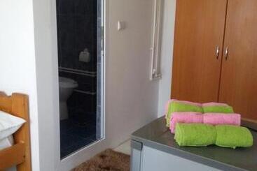 بنسيون Vila Happy