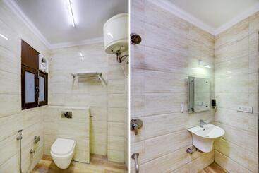 Townhouse Hotel Rivasa Regency