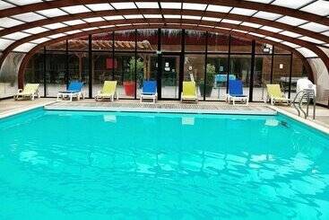 فندق Les Chalets De La Vingeanne