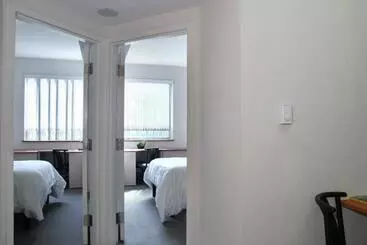 Отель Residence & Conference Centre   Oakville