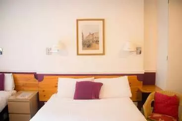 ホテル The Willow