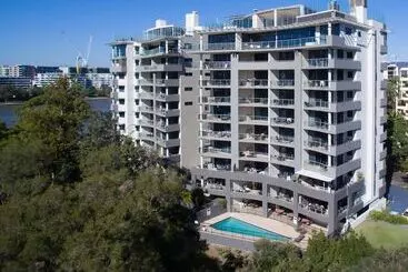 Inn On The Park Apartments