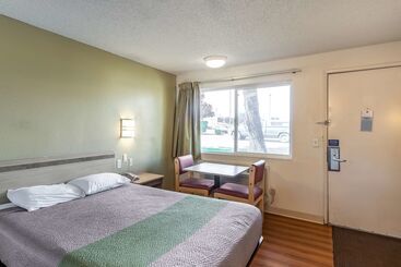 Motel 6 Clarkston Wa