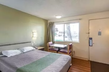 Motel 6 Clarkston Wa