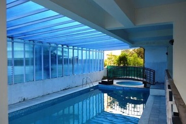 شقق خاصة سياحية Falcons Nest Gachibowli