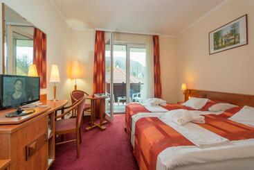 호텔 Erzsébet Park