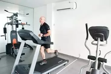 בית מלון כפרי The Beach Apartments